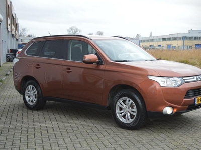 Mitsubishi Outlander 2.2 DI-D Intense bj13 ecc Cruise trekhaak