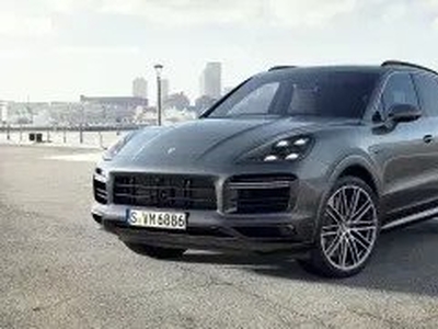 Porsche Cayenne Turbo S E-Hybrid