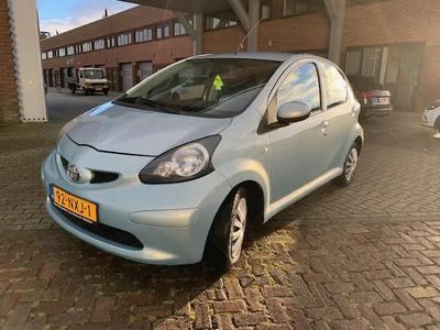 Toyota Aygo 1.0-12V! Apk t/m 11-2024! Airco! 5 Deurs!