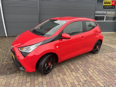 TOYOTA AYGO 1.0 VVT-i x-JBL