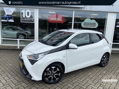 Toyota Aygo 1.0 VVT-i x-joy Achteruitrijcamera, Climate