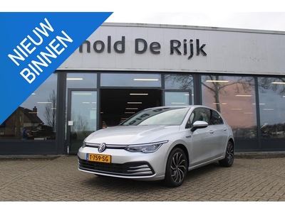 Volkswagen Golf 1.5 eTSI R-Line Business