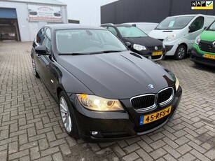 BMW 3-serie 318i Luxury Line