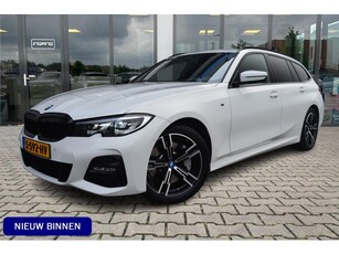 BMW 3 Serie Touring 330i xDrive M-Sport Pano