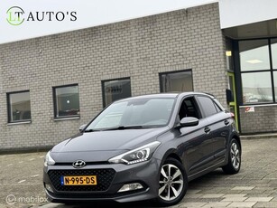 Hyundai i20 1.2 HP i-Motion PremiumCamera Leer Navi AC LED