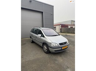 Opel Zafira 1.6-16V Comfort