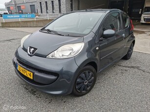 Peugeot 107 1.0-12V Sublime Nieuw APK bij aflevering