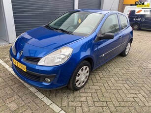 Renault Clio 1.2-16V Special Line