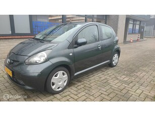 Toyota Aygo 1.0-12V Sport 5 DEURS AIRCO ELEK RAMEN