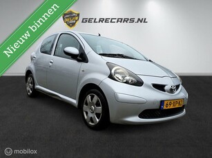 Toyota Aygo 1.0-12V + TOPSTAAT