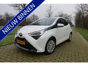 Toyota Aygo 1.0 VVT-i x-play Automaat, Achteruitrijcamera