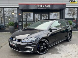 Volkswagen Golf GTE 1.4 TSI 205PKNaviPdcCruise