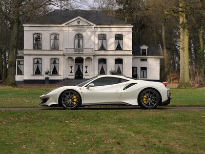 Ferrari 488 Benzine