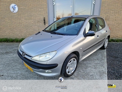 Peugeot 206 Benzine