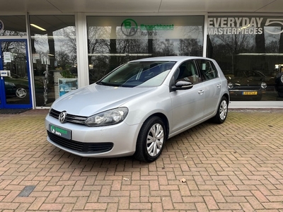 Volkswagen Golf Benzine