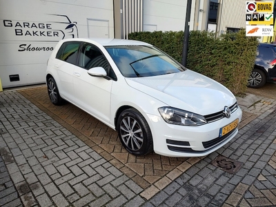 Volkswagen Golf Benzine