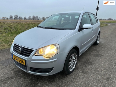 Volkswagen Polo Benzine