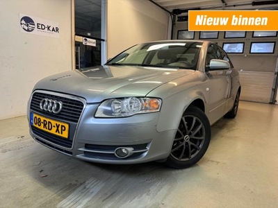 Audi A4 2.0 Pro Line SEDAN CLIMA LEER PRIMA AUTO N. APK 4-2025 NAP