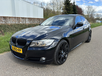 BMW 3-serie 320i Executive / NAVI / AIRCO / STOELVERWARMING / CRUISE