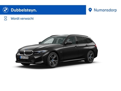 BMW 3 Serie Touring 330e M-Sport Panorama Leder 360