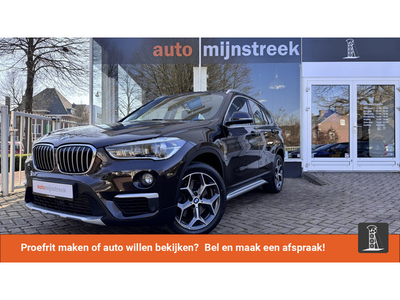 BMW X1 sDrive20i Corporate Lease High Executive | Eerste eig | Panoramadak | Head-Up | Leder |