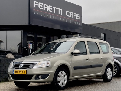 Dacia Logan MCV 1.6 MPI LAURÉATE AIRCO TREKHAAK (bj 2012)