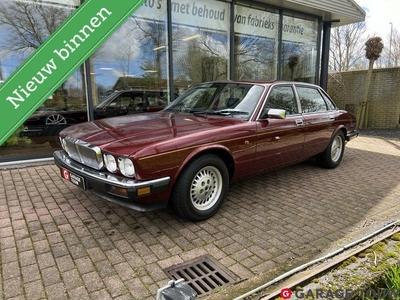 Jaguar XJ 3.2 LE *Uniek, origineel NL, bijzonder netjes!*