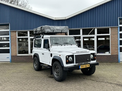 Land Rover Defender 2.2 D SW 90