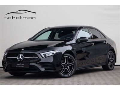 Mercedes-Benz A-Klasse 250 e AMG Night Edition, Widescreen, Camera, Hybrid 2021