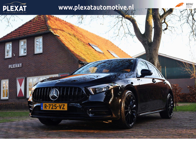 Mercedes-Benz A-klasse 250 e Premium Plus AMG Aut. | A45 Uitgevoerd | 9.900KM | AMG-Sportpakket | Full Led | Widescreen | Camera |