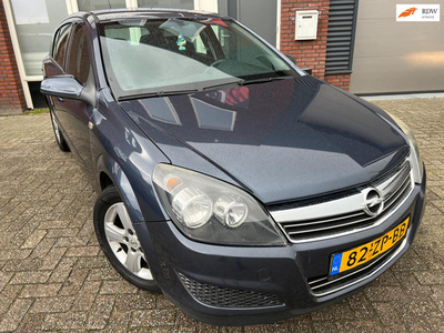 Opel Astra 1.8 Business / Navi / PDC / Camera / Cruise / Airco / NAP