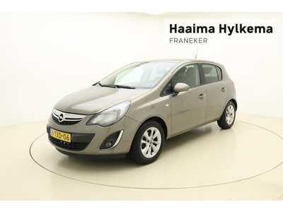 Opel Corsa 1.4-16V Design Edition 100pk | Navigatie | Climate Control | Trekhaak | Stoel-Stuurverwarming | Bluetooth | Lichtmetalen Velgen