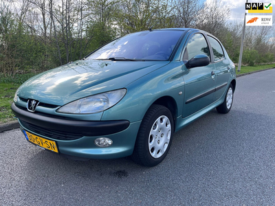 Peugeot 206 1.4 Gentry