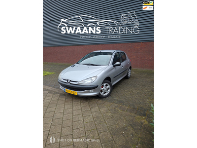 Peugeot 206 1.4 Gentry met nieuwe APK