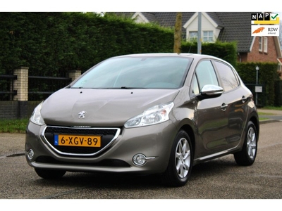 Peugeot 208 1.2 PureTech Style AUTOMAAT NAVI AIRCO