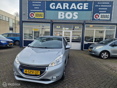 Peugeot 208 1.6 VTi Allure/Navigatie/Pdc