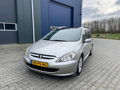 Peugeot 307 SW 2.0 16V Navtech Airco Nieuwe apk