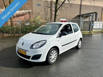 Renault Twingo 1.2 Authentique NETTE AUTO RIJD EN SCHAKELT GOED