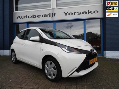 Toyota Aygo 1.0 VVT-i x-play