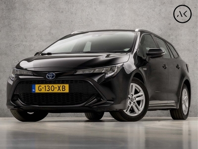 Toyota Corolla Touring Sports 1.8 Hybrid Sport Automaat (APPLE CARPLAY, GROOT NAVI, ZWART HEMEL, CAMERA, SPORTSTOELEN, TREKHAAK, LED KOPLAMPEN, LANE ASSIST, NIEUWSTAAT)