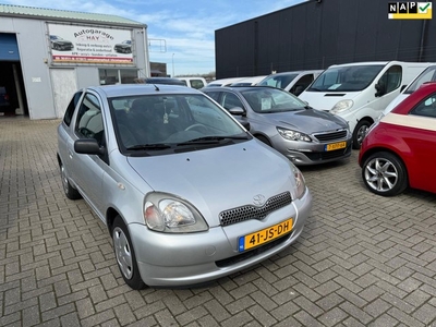 Toyota Yaris 1.0-16V VVT-i Sol