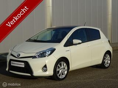 Toyota YARIS 1.5 Full Hybrid Aut, Pano, Half leder, Dealer