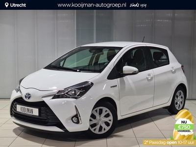 Toyota Yaris 1.5 Hybrid Dynamic Camera, Navigatie, Parkeersensoren