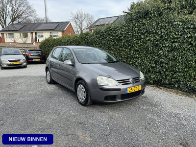 Volkswagen Golf 1.4 FSI Businessline | Airco | Elekt. Ramen | 5 Deuren | Zeer goed onderhouden | APK tot 30-06-2024! | ** 2e Paasdag open op afspraak! **