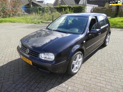 Volkswagen Golf 1.6-16V Trendline airco navi