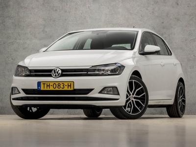 Volkswagen Polo 1.0 Sportline (APPLE CARPLAY, GROOT NAVI, LM VELGEN, LED ACHTERLICHTEN, SPORTSTOELEN, NIEUWE APK, CRUISE CONTROL, ELEK PAKKET, NIEUWSTAAT)