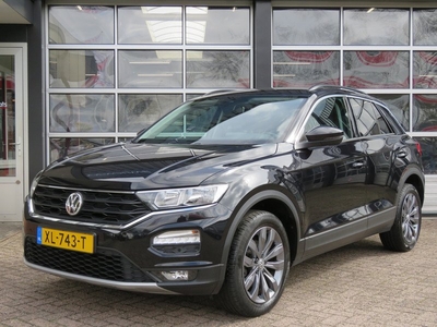 Volkswagen T-Roc 1.5 TSI 150PK Style / Virtual / Navi / 17 Inch / BOVAG garantie