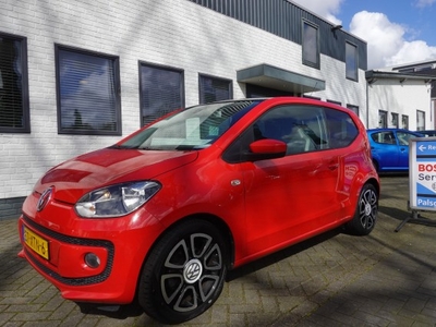 Volkswagen Up 1.0 HIGH ! Panorama Navigatie lm Cruise