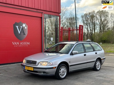 Volvo V40 2.0 SE • Airco • inruiler