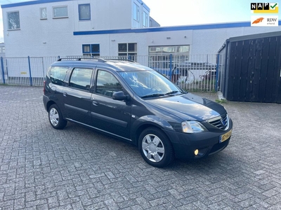 Dacia Logan MCV 1.6-16V Lauréate 7p.